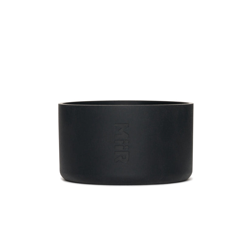 silicone-boot-p1 Silicone_Boot_32oz_42oz_Black_Studio_0821_SLB1PN34002_Front_22fbd7e0-94c1-4c9d-9f4e-6b60d37f6bce.jpg