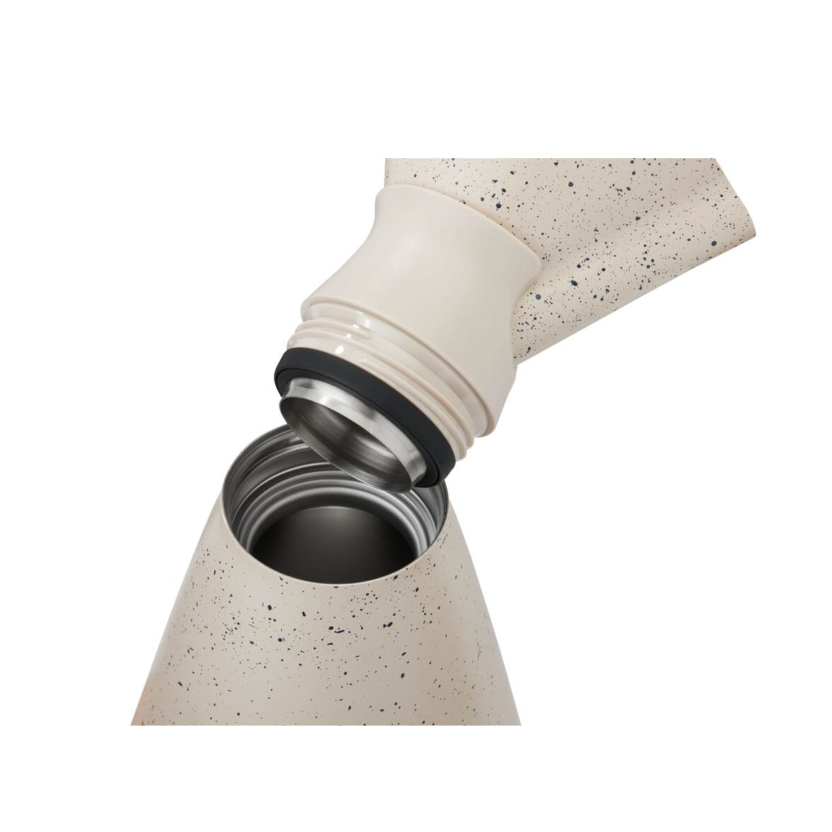 new-standard-carafe-t4 WebPDP-33oz_New_Standard_Carafe_Desert_Tan_Speckle_Studio__CAR1SVOS224_45_Top_Staged.jpg