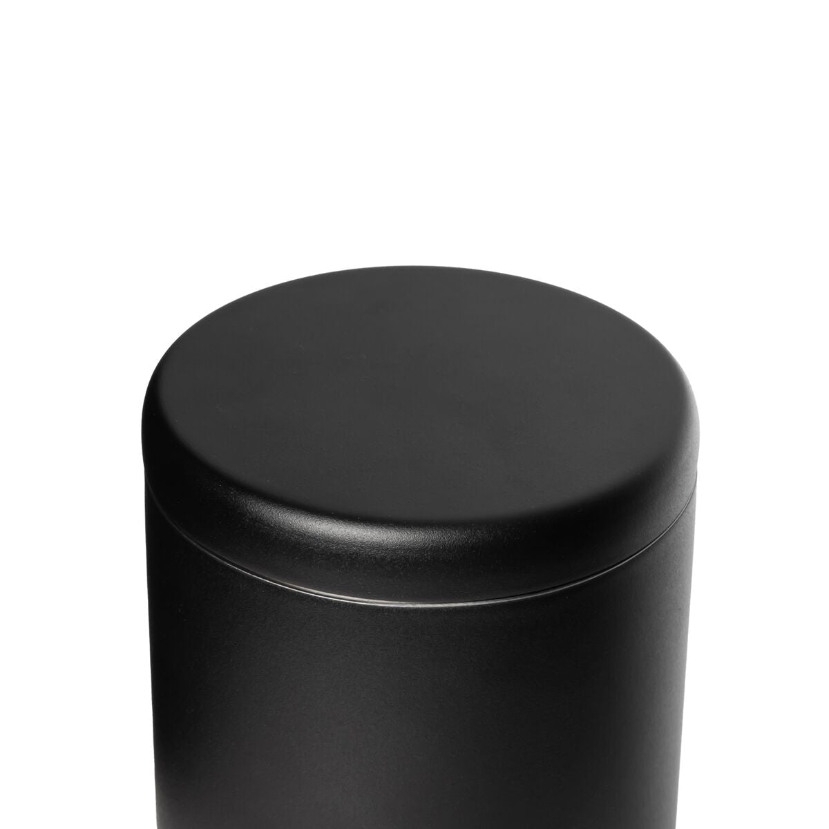 airlock-coffee-canister-q0 WebPDP-Airlock_Coffee_Canister__ACN2SVOS002_Black_X2Studio_45_Deg_Lid_On.jpg