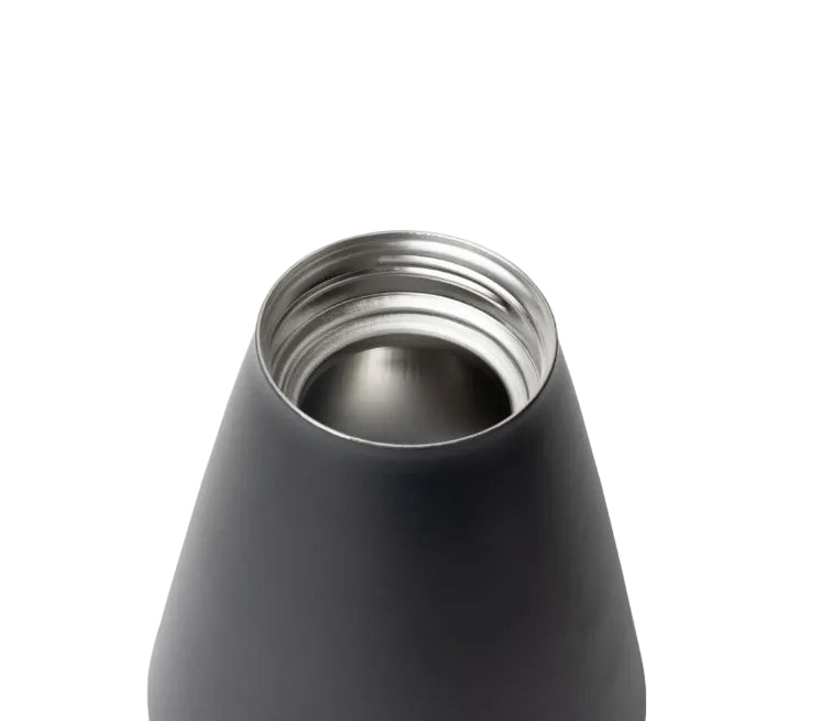 new-standard-carafe-t4 WebPDP-Carafe_Black_Studio_0722_45_Deg_Top_Off__CAR1SVOS002.jpg