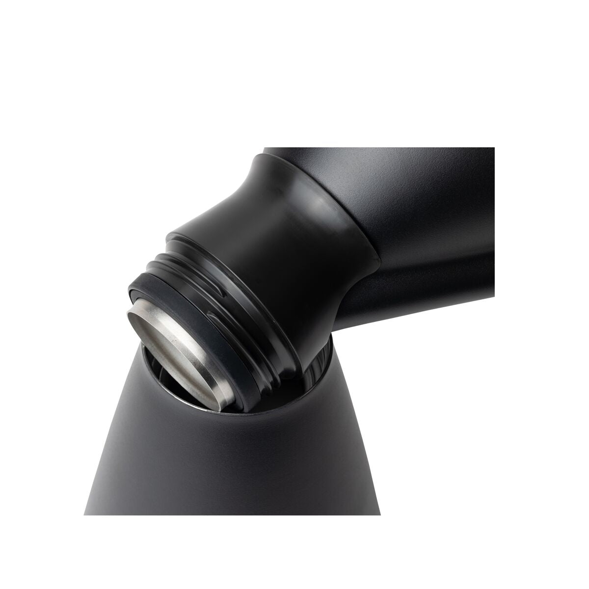 new-standard-carafe-t4 WebPDP-Carafe_Black_Studio_0722_45_Deg_Top_Staged__CAR1SVOS002.jpg