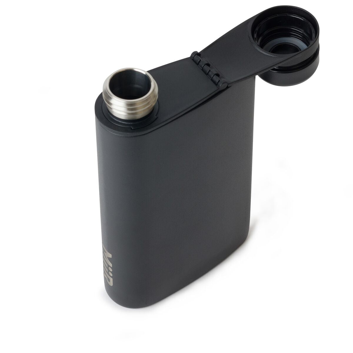 father-s-day-2026-flask-e7 WebPDP-Flask_Black_Studio_1022_45Deg_Open__FLK1SSOS002.jpg