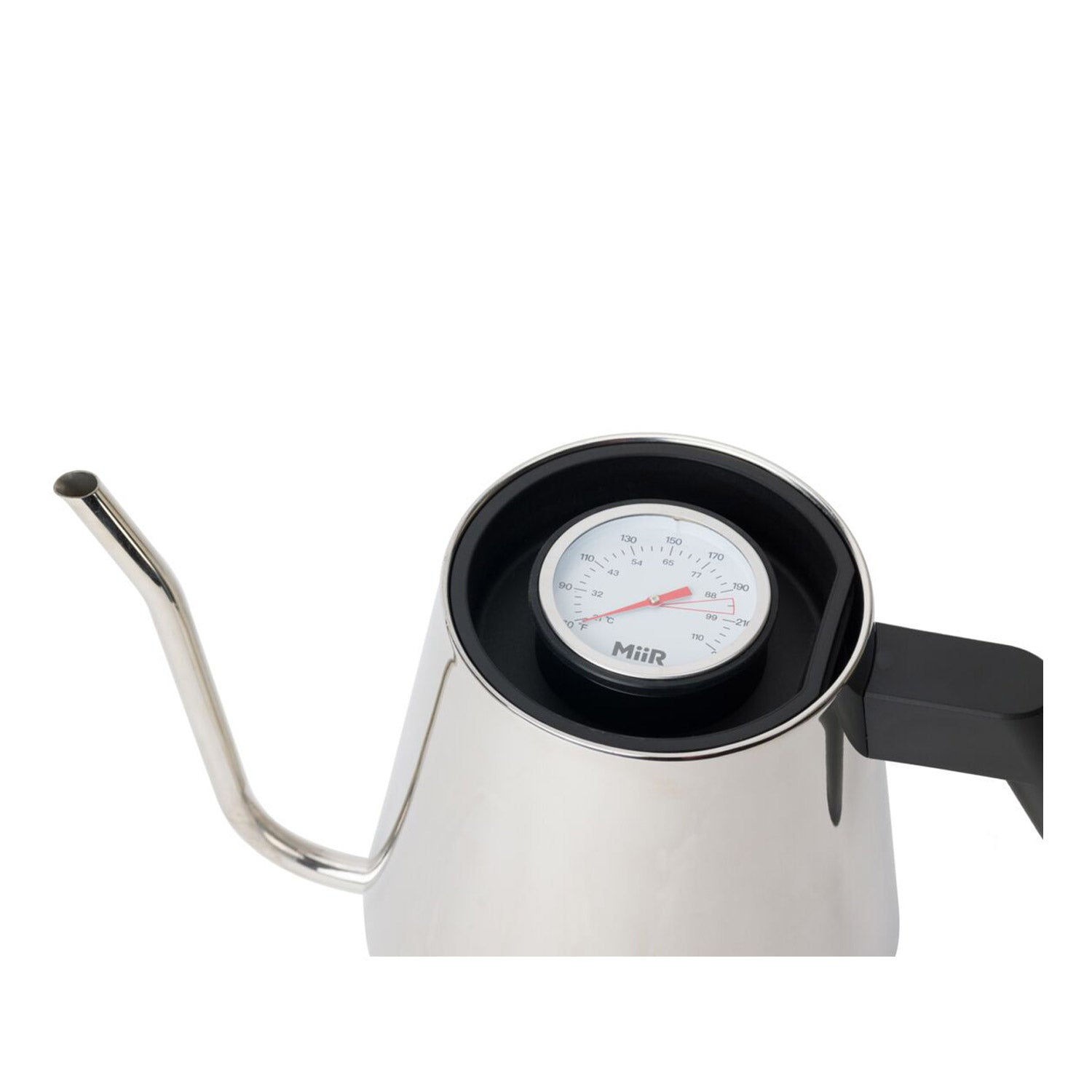 new-standard-pour-over-kettle-w8 WebPDP-Pour_Over_Kettle_Black_Studio_0222_45_Deg_Lid__POK1SNOS005.jpg